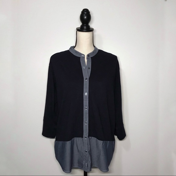 GAP Tops - GAP button up tunic, navy blue knit with chambray